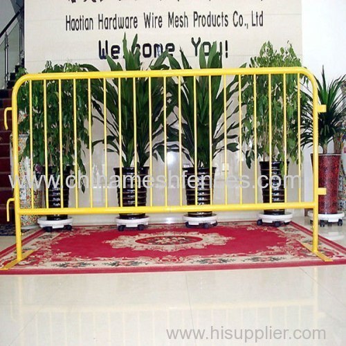 Hot dipped galvanized crowd control fence Crowd control barriers for sales Low price crowd control fence