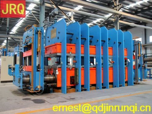 Designed by clients' requirements to make conveyor belt vulcanizing press machine