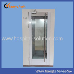 Hospital clean room air shower door