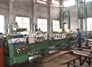 Boring machine and deep drilling machine