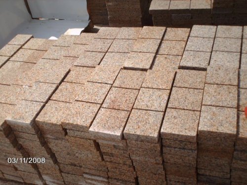 natural red granite cube stones