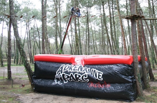 Free-dropping Big Air Bag