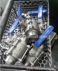 Tri-clamped sanitary ball valve