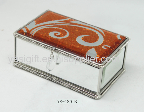 printing and painting glass jewelry box,