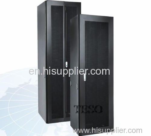 Standing floor 42U Server Rack Cabinet IP20 With Cold Rolled Steel