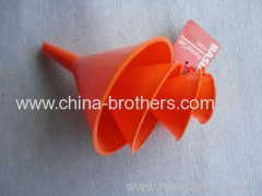 Supply four green plastic funnel set