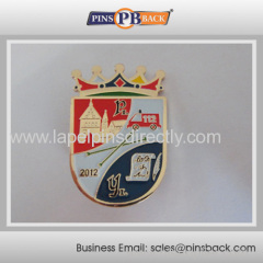 2014 promotional soft enamel lapel pin/pin badge/metal badge/Delicate Lapel Pin/silver plated challenge lapel pin badge