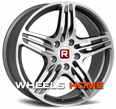 Porsche staggered alloy wheels