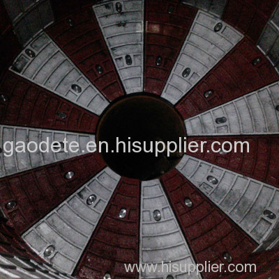 Magnetic liner for ball mill