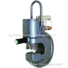 Hydraulic angle iron puncher