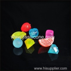 Reusable Christmas gift Plastic Ice Cube Tray Customized Colors