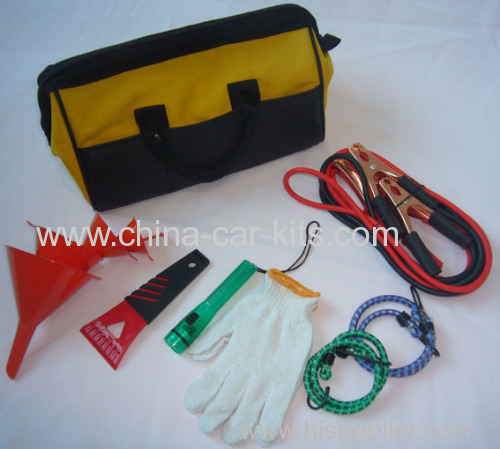 Automobile roadside emergency kit