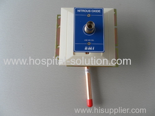 Hospital using Wall Mount DISS standard gas outlet-Oxygen