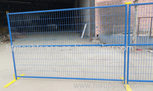 Temporary welded wire mesh fence panels