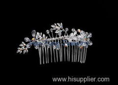 Handmade stylish and clear Crystal Bridal Jewelry hair comb T00059