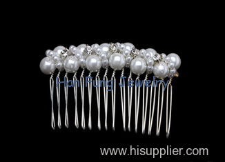 Crystal Bridal Jewelry hair comb with shiny pearl lined up in two rows TLD40019