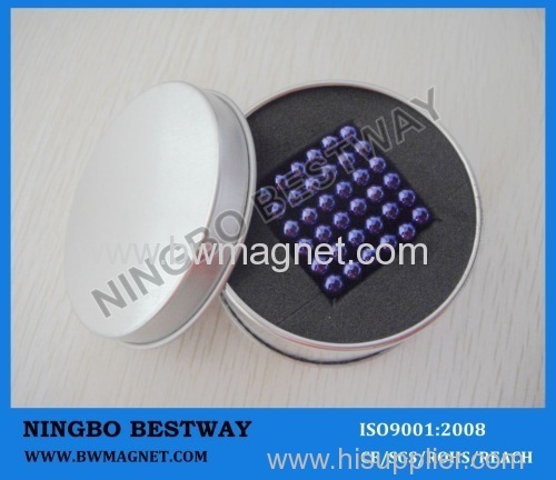Small sphere magnets cube