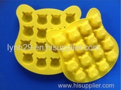 Food grade bear shaped silicone cake moulds/silicone cartoon cake mold