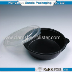 Round plastic clamshell food containers