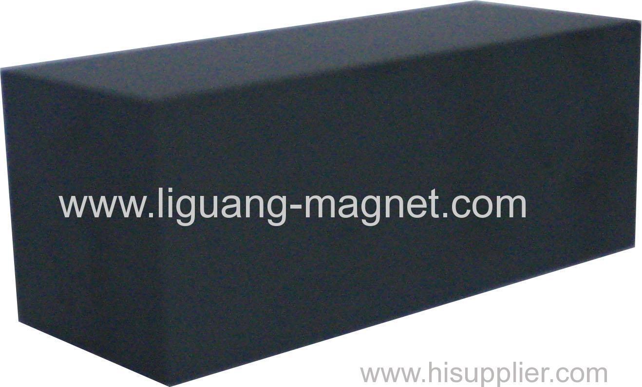 Which are mainly two advantages of ferrite magnet?