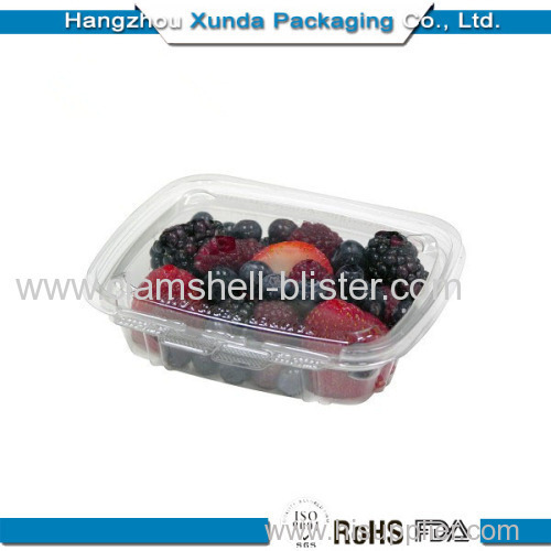 Clear plastic strawberry packaging container