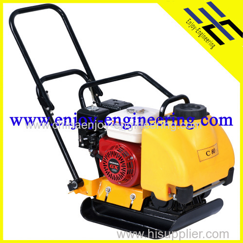 VIBRATORY PLATE COMPACTOR WITH WATER TANK
