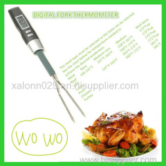 Cooking barbecue electronic probe thermometer fork