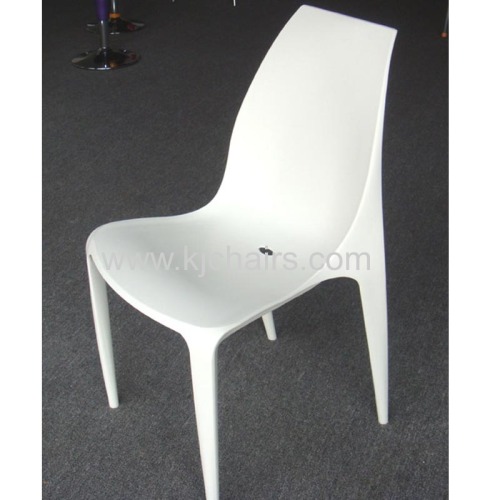 durable plastic dining chair