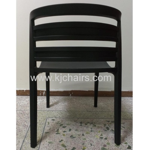 beautifully designed plastic dining chair