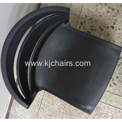 beautifully designed plastic dining chair