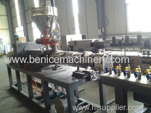 Plastic profile production line for wiring ducts