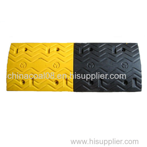 crush-resistant rubber speed hump on road