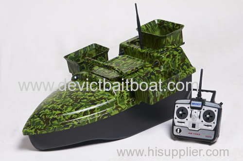 Remote controlled fishing boat for baiting