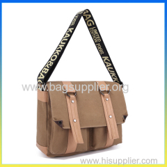 fashion students shoulder bags