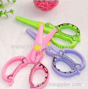 attractive safe scissors for kid,small scissors,scissors with lock