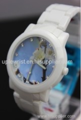 Beautiful and smart wristwatches with flower for ladies and girls as gifts
