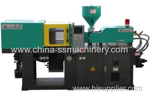 Constant pump small injection molding machine