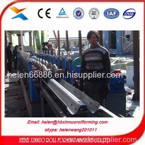 highway guardrail roll forming machine