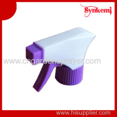 Plastic trigger spray gun