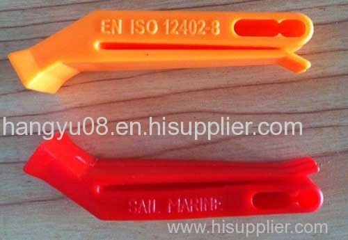 ISO12402-8 Plastic Yellow/Red Emergency Whistle