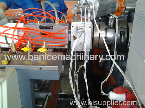 PVC cable trunking production line