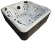Freestanding outdoor spa for 6 person