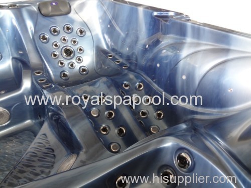 luxury hot tub whirlpool spa pool with Pop up TV