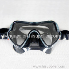 Professional adult scuba diving mask