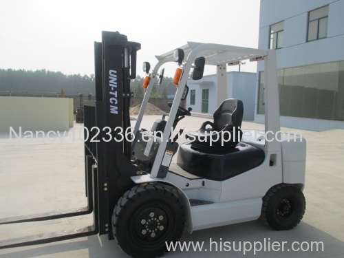 2.5ton diesel forklift truck