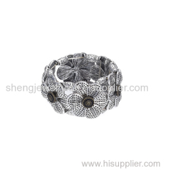 High-End Bracelet with Cheap Price