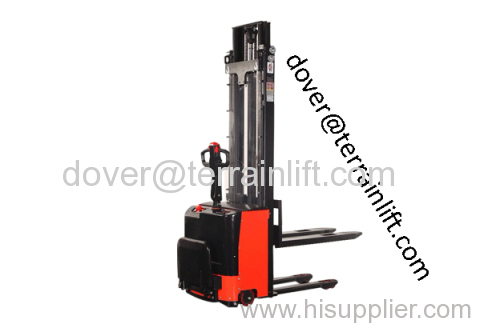 Electric Stacker CLS1646 - Electricity rider-on stacker