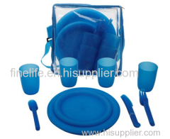 Trail worthy 25 Piece Picnic Set