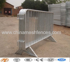 portable foldable crowd control barrier