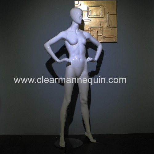 Standing female poseable mannequins